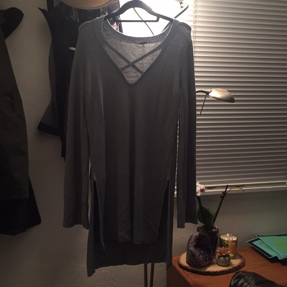 Free people criss cross v neck sweater - Picture 3 of 3